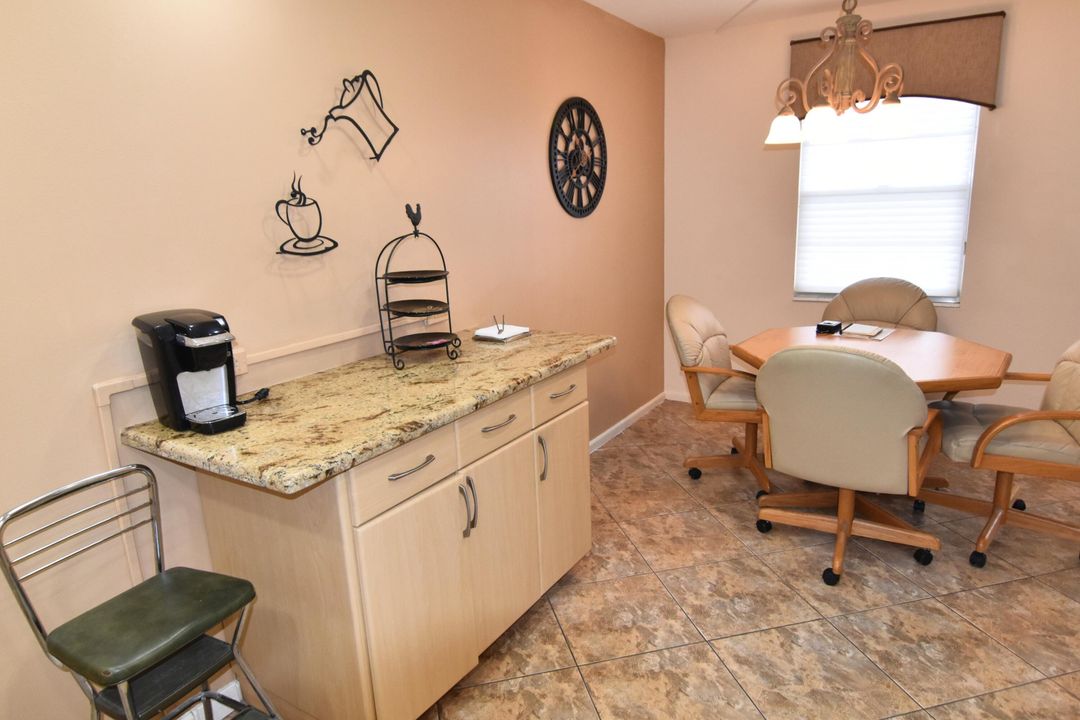 Activo con contrato: $135,000 (2 camas, 2 baños, 896 Pies cuadrados)