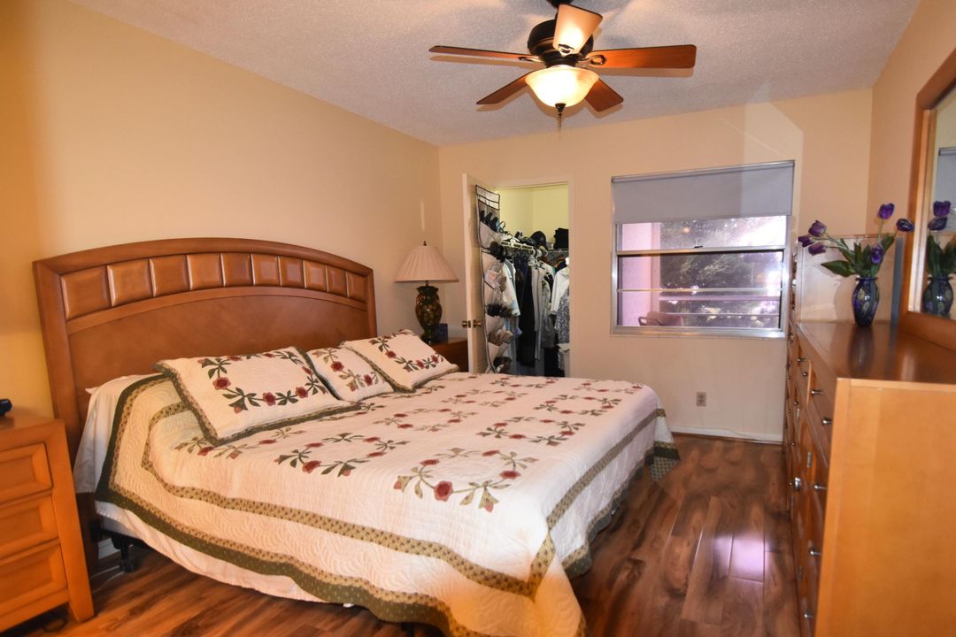 Activo con contrato: $135,000 (2 camas, 2 baños, 896 Pies cuadrados)