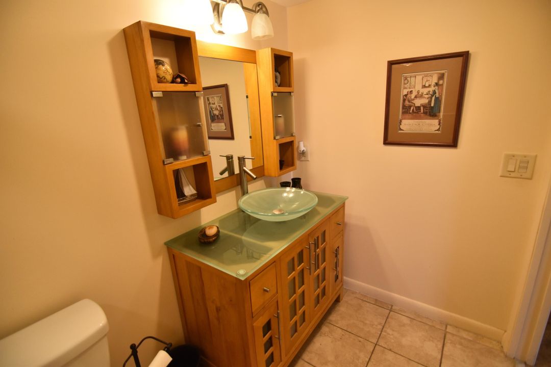 Activo con contrato: $135,000 (2 camas, 2 baños, 896 Pies cuadrados)