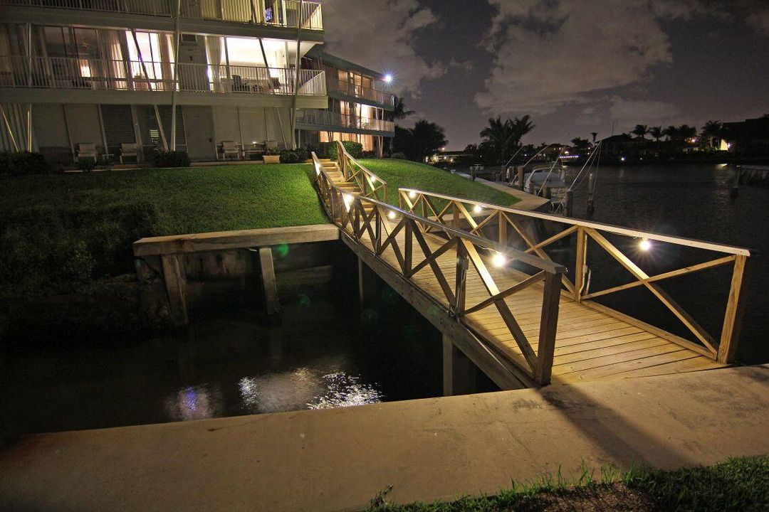 En Venta: $475,000 (2 camas, 2 baños, 850 Pies cuadrados)