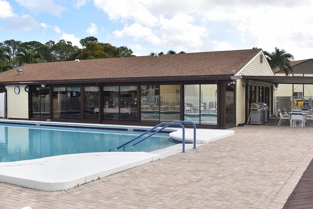 En Venta: $124,900 (2 camas, 1 baños, 935 Pies cuadrados)