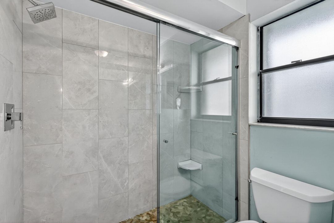 Под контрактом: $400,000 (3 спален, 2 ванн, 1724 Квадратных фут)