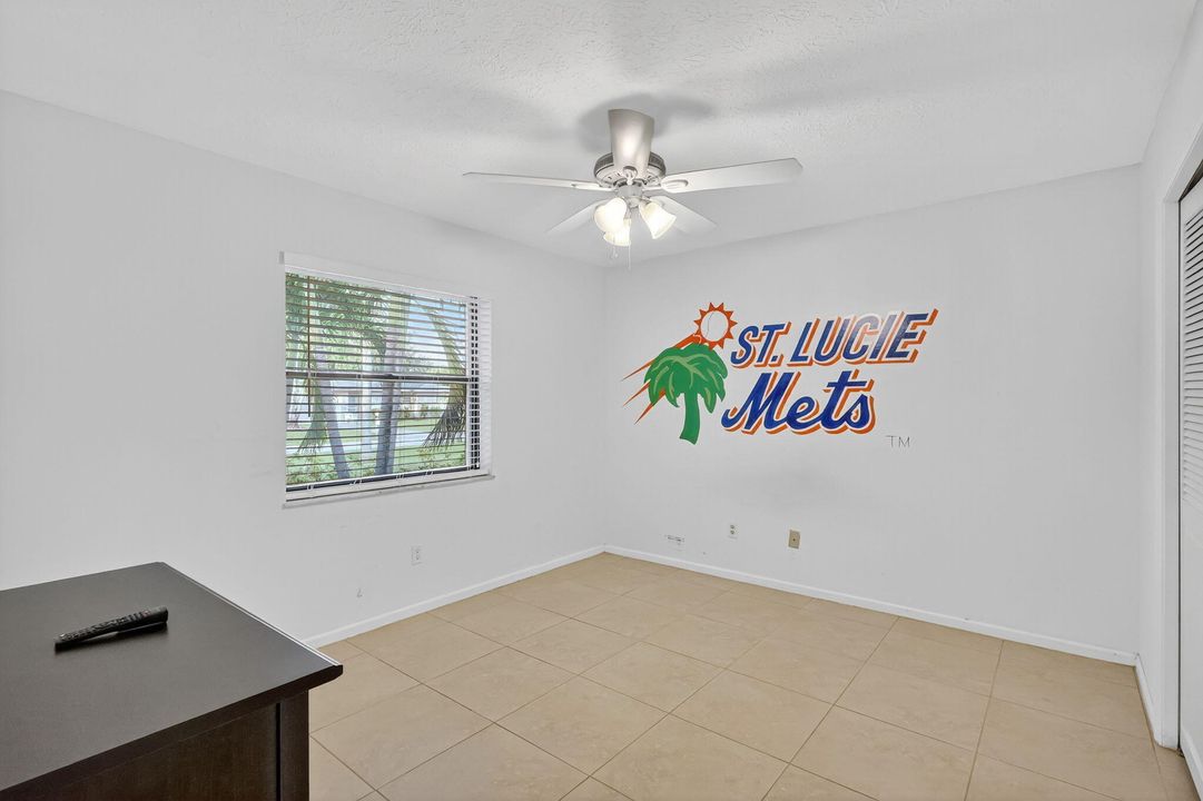 Под контрактом: $400,000 (3 спален, 2 ванн, 1724 Квадратных фут)