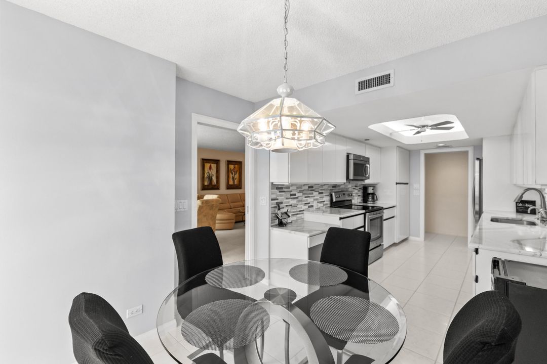 На продажу: $850,000 (2 спален, 2 ванн, 1672 Квадратных фут)