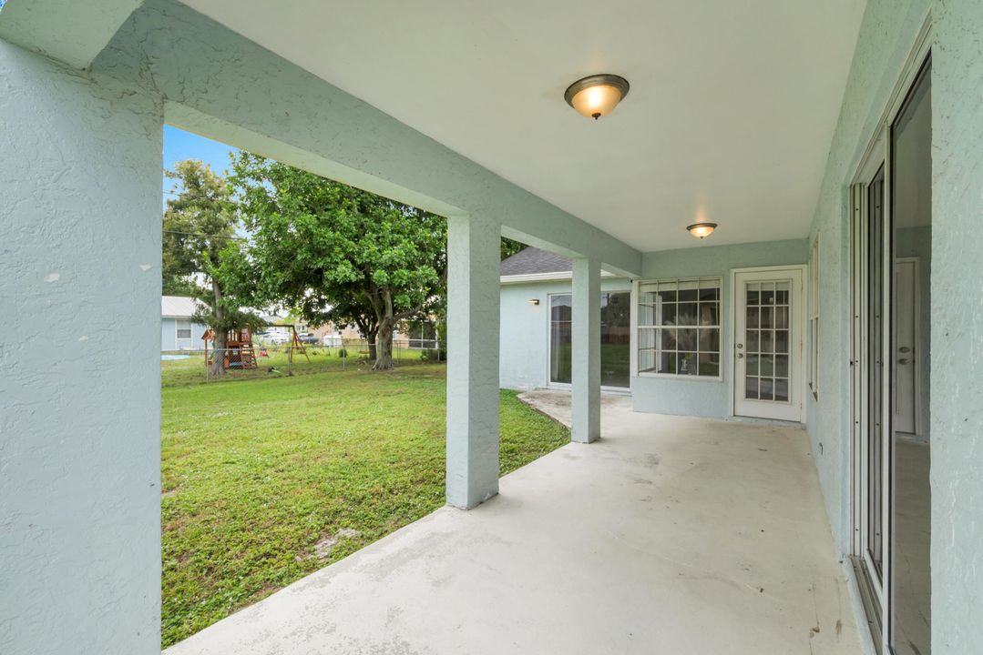 Под контрактом: $365,000 (3 спален, 2 ванн, 1639 Квадратных фут)