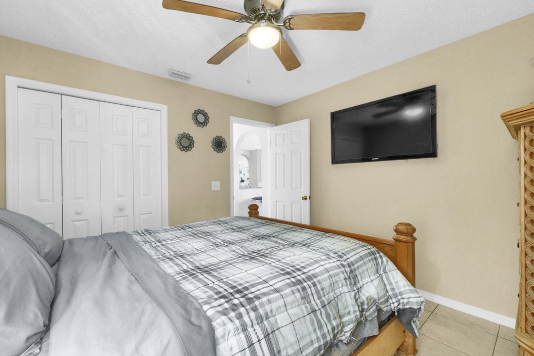 Под контрактом: $365,000 (3 спален, 2 ванн, 1639 Квадратных фут)