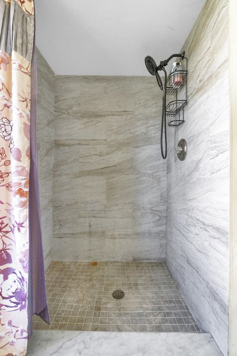 Под контрактом: $365,000 (3 спален, 2 ванн, 1639 Квадратных фут)