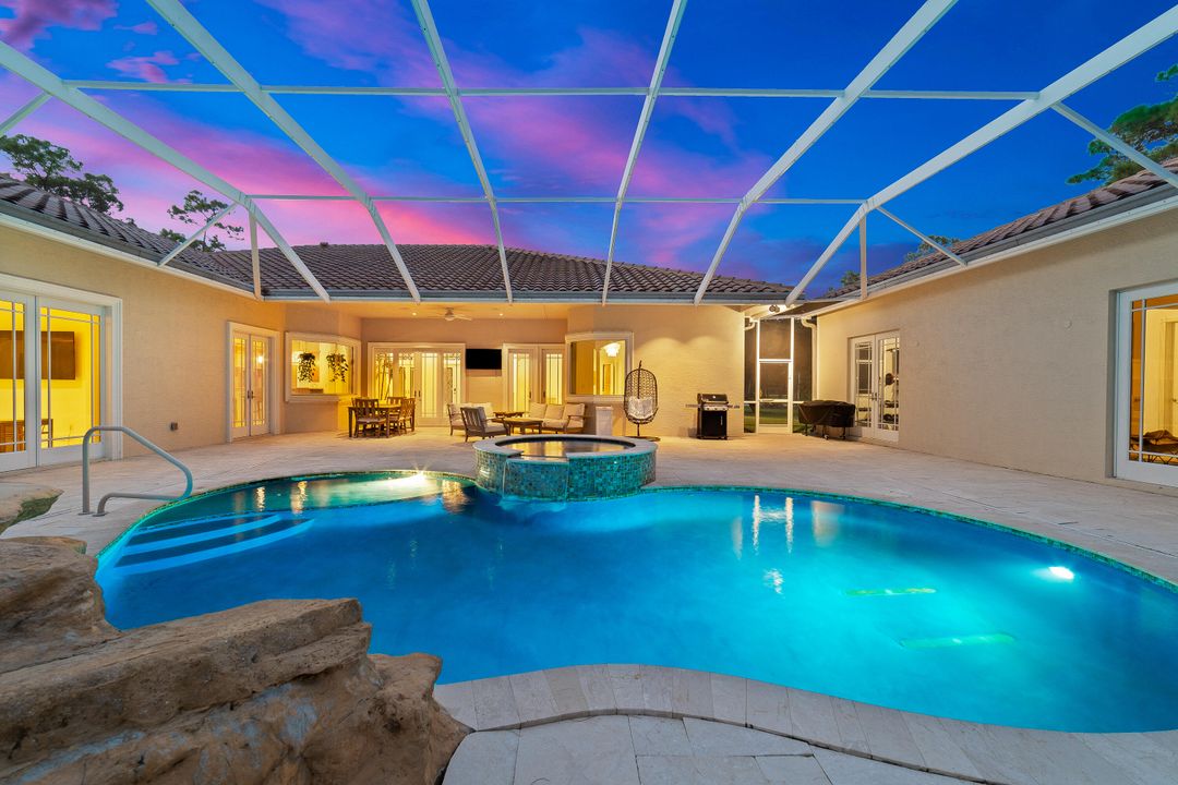 Под контрактом: $1,350,000 (5 спален, 6 ванн, 4095 Квадратных фут)