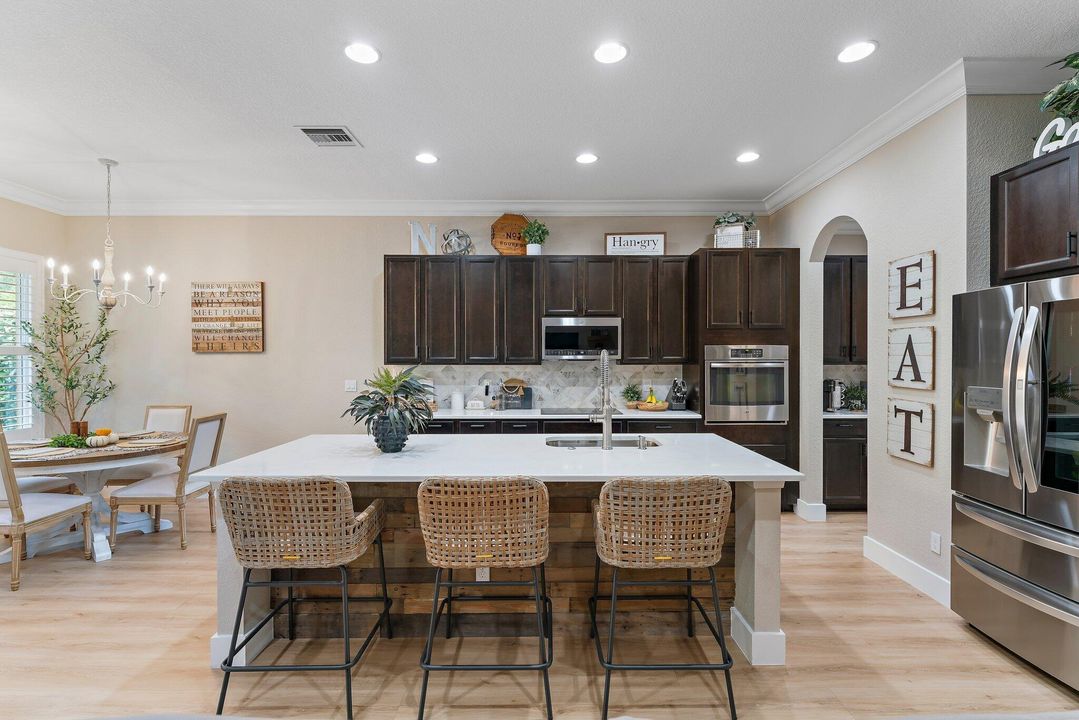 Active With Contract: $699,000 (3 beds, 2 baths, 2039 Square Feet)