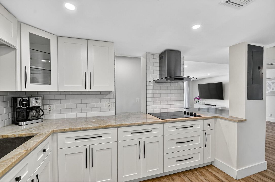 For Rent: $8,500 (3 beds, 2 baths, 1840 Square Feet)