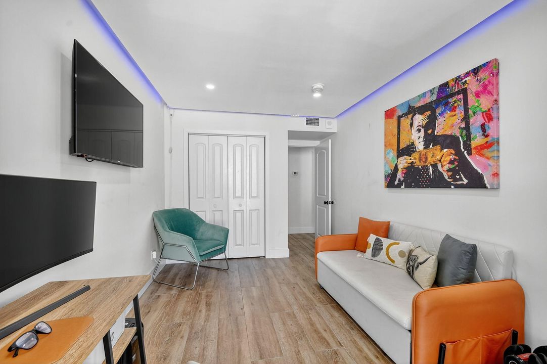 For Rent: $8,500 (3 beds, 2 baths, 1840 Square Feet)