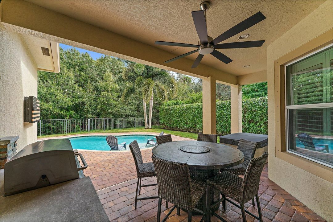 Active With Contract: $699,000 (3 beds, 2 baths, 2039 Square Feet)