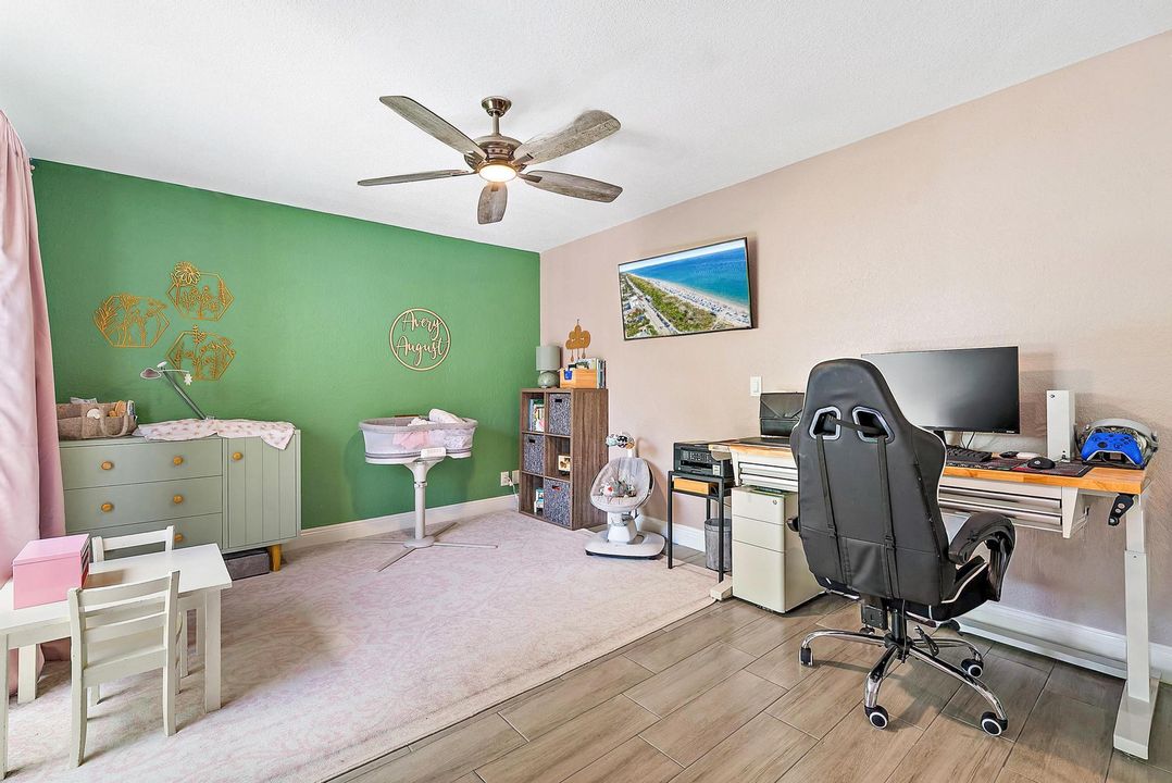 En Venta: $315,500 (2 camas, 2 baños, 1232 Pies cuadrados)