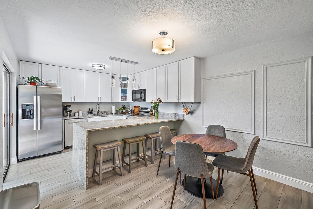 En Venta: $315,500 (2 camas, 2 baños, 1232 Pies cuadrados)