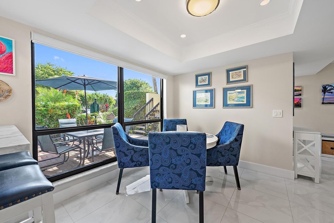 待售: $684,000 (3 贝兹, 2 浴室, 1958 平方英尺)