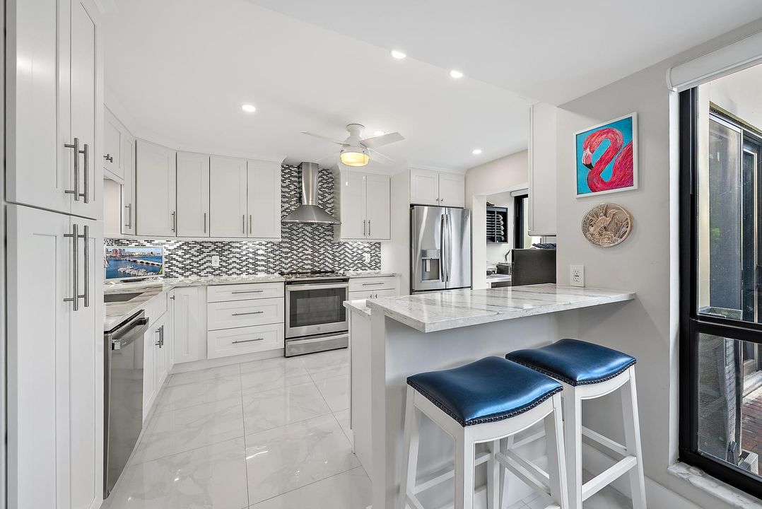 待售: $684,000 (3 贝兹, 2 浴室, 1958 平方英尺)