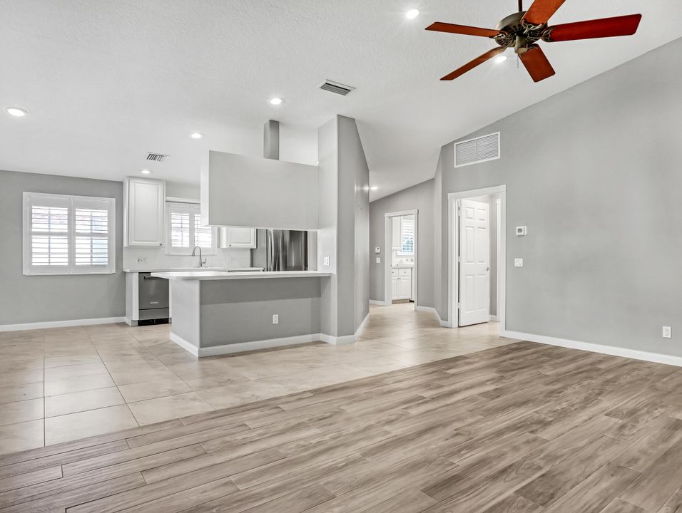 待售: $609,000 (2 贝兹, 2 浴室, 1554 平方英尺)