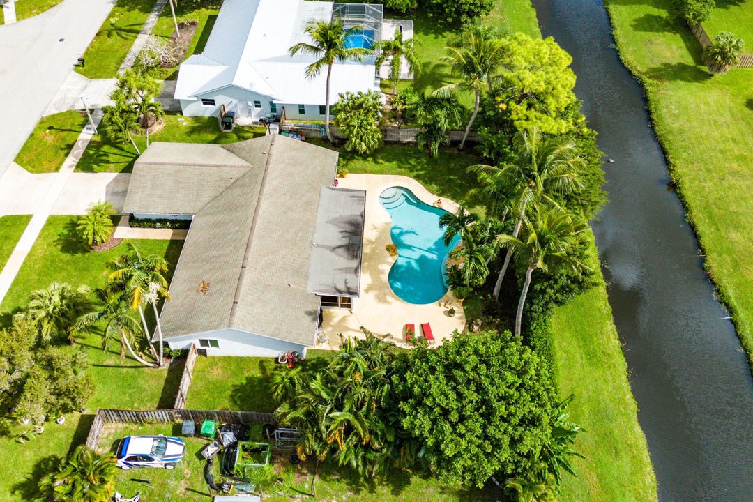 合同活跃: $599,000 (3 贝兹, 2 浴室, 1742 平方英尺)