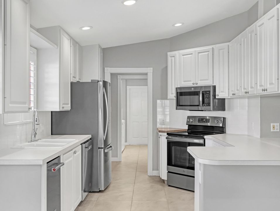 待售: $609,000 (2 贝兹, 2 浴室, 1554 平方英尺)