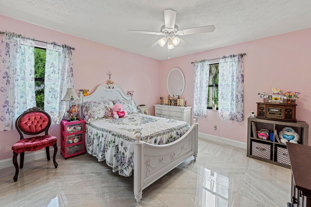 На продажу: $525,000 (3 спален, 2 ванн, 1764 Квадратных фут)