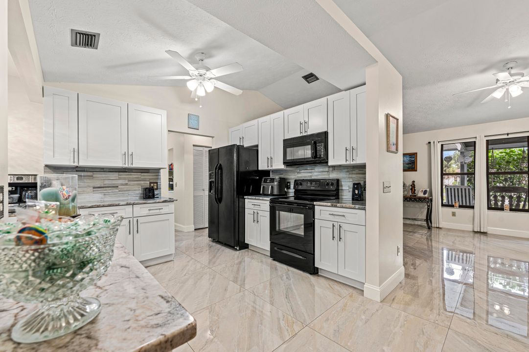 На продажу: $525,000 (3 спален, 2 ванн, 1764 Квадратных фут)