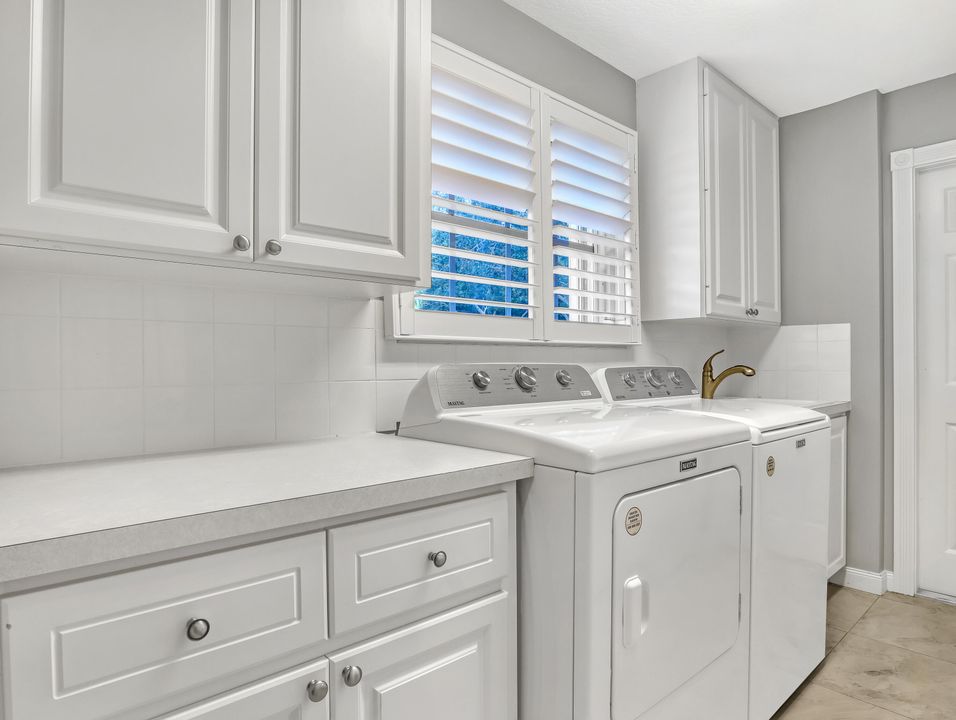 待售: $609,000 (2 贝兹, 2 浴室, 1554 平方英尺)