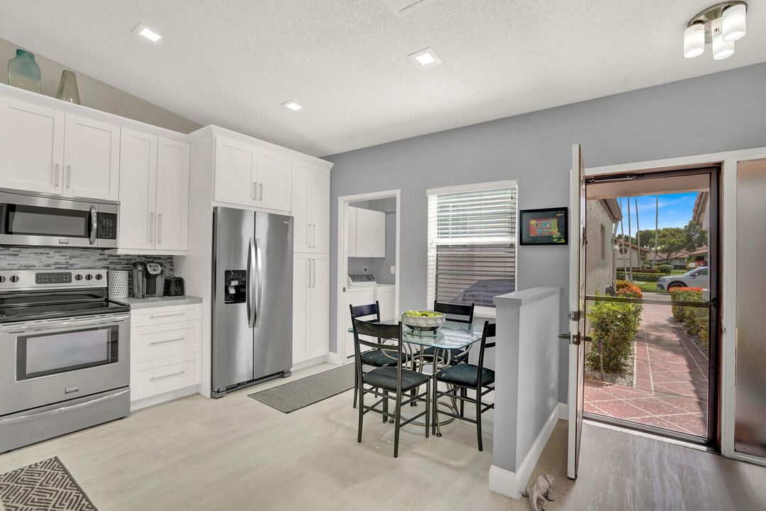 Active With Contract: $4,500 (2 beds, 2 baths, 1311 Square Feet)