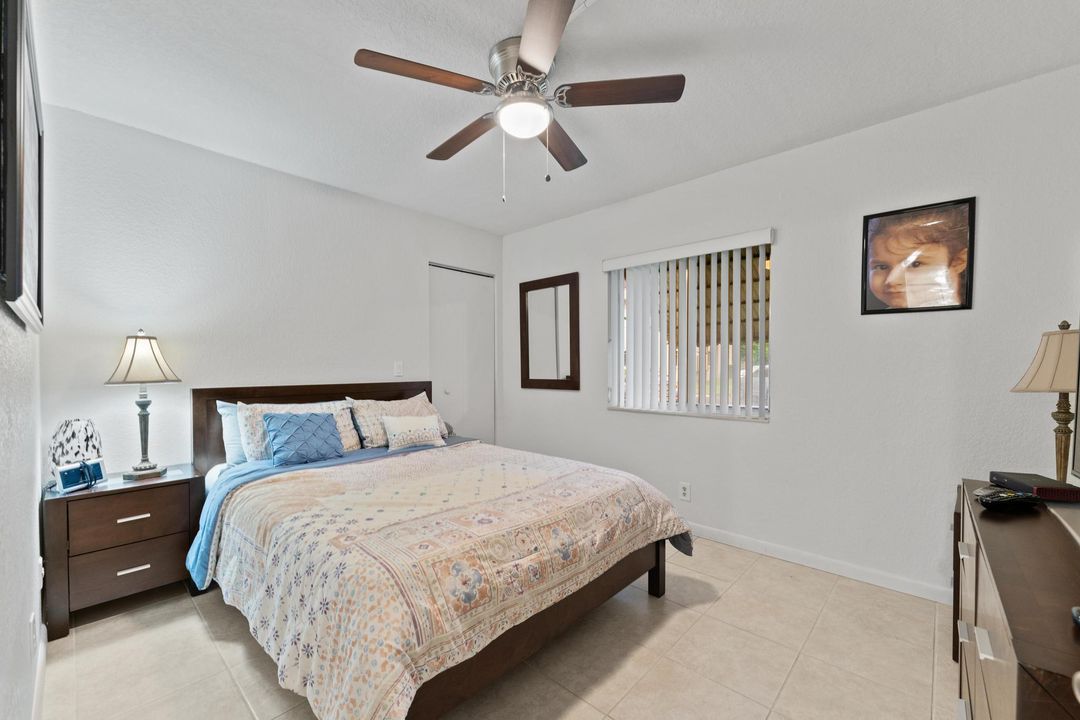 合同活跃: $155,000 (2 贝兹, 1 浴室, 935 平方英尺)