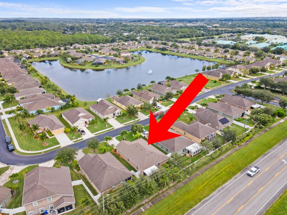 待售: $389,000 (4 贝兹, 2 浴室, 1935 平方英尺)