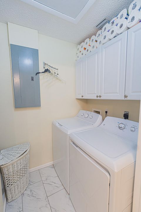 En Venta: $219,888 (2 camas, 2 baños, 1217 Pies cuadrados)