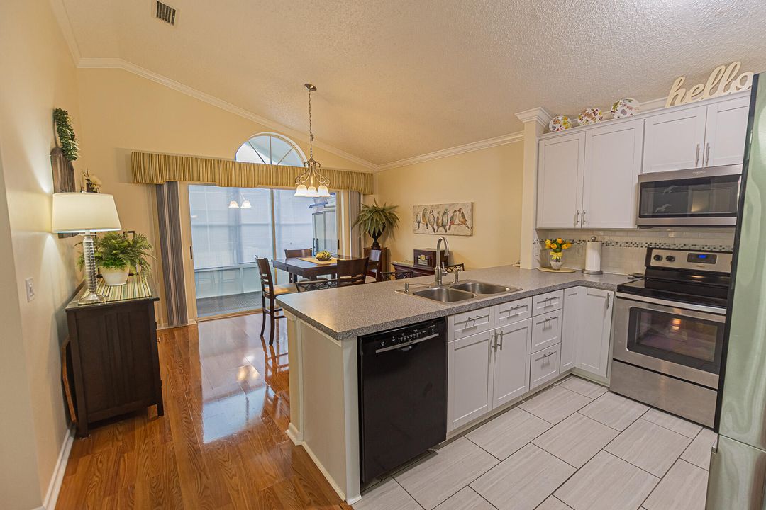 En Venta: $219,888 (2 camas, 2 baños, 1217 Pies cuadrados)