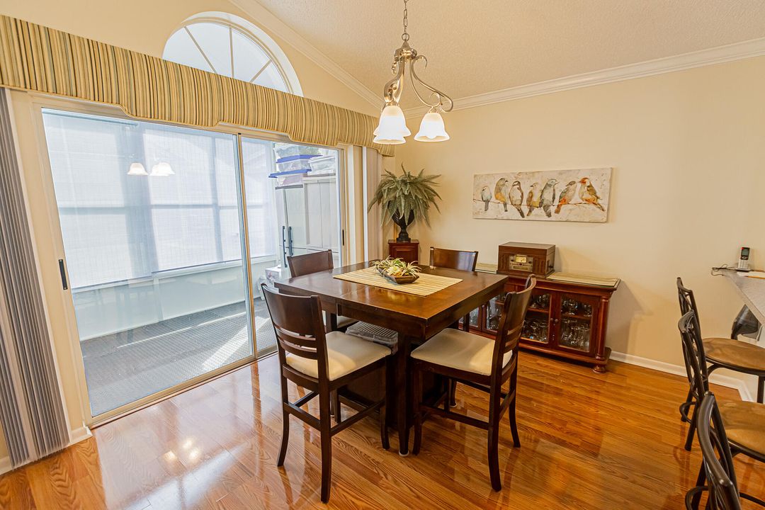 En Venta: $219,888 (2 camas, 2 baños, 1217 Pies cuadrados)