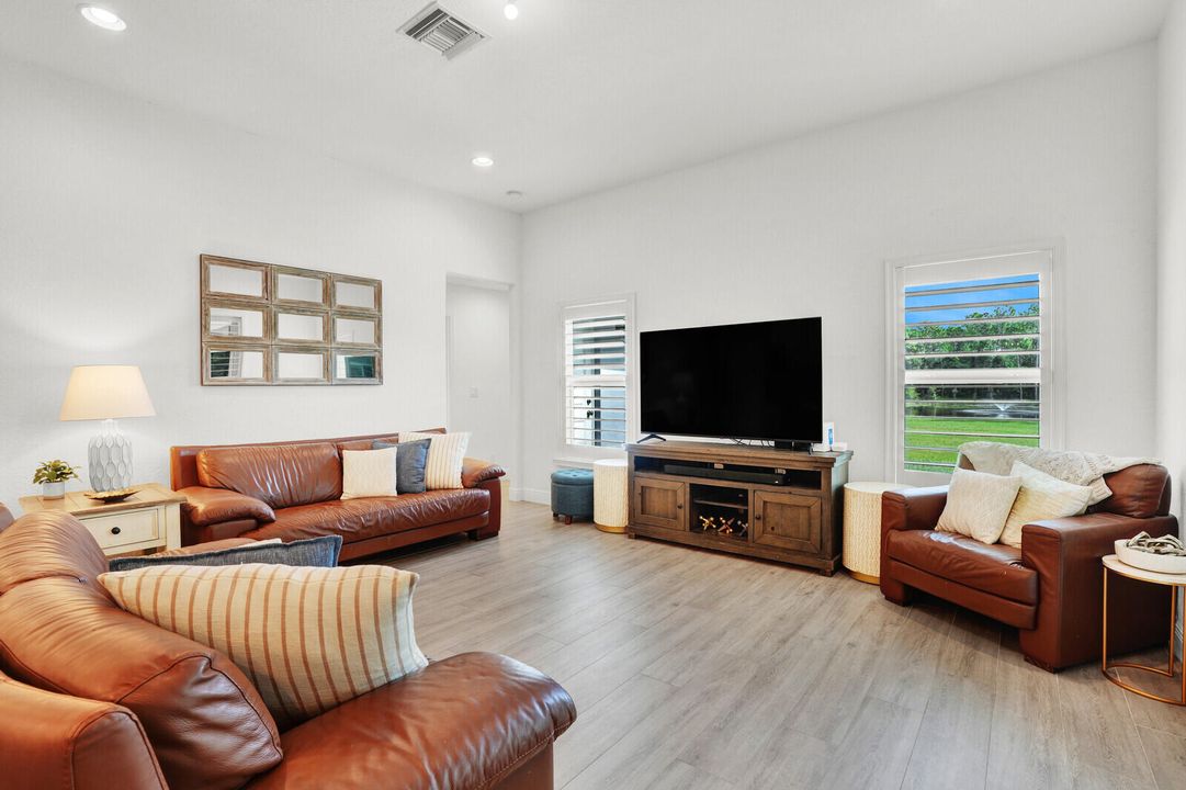 For Sale: $1,399,000 (4 beds, 3 baths, 2418 Square Feet)