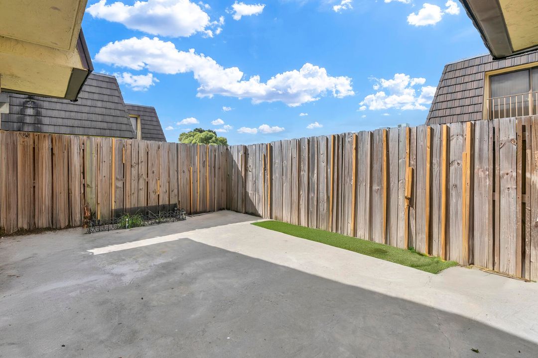 En Venta: $265,000 (2 camas, 1 baños, 1272 Pies cuadrados)