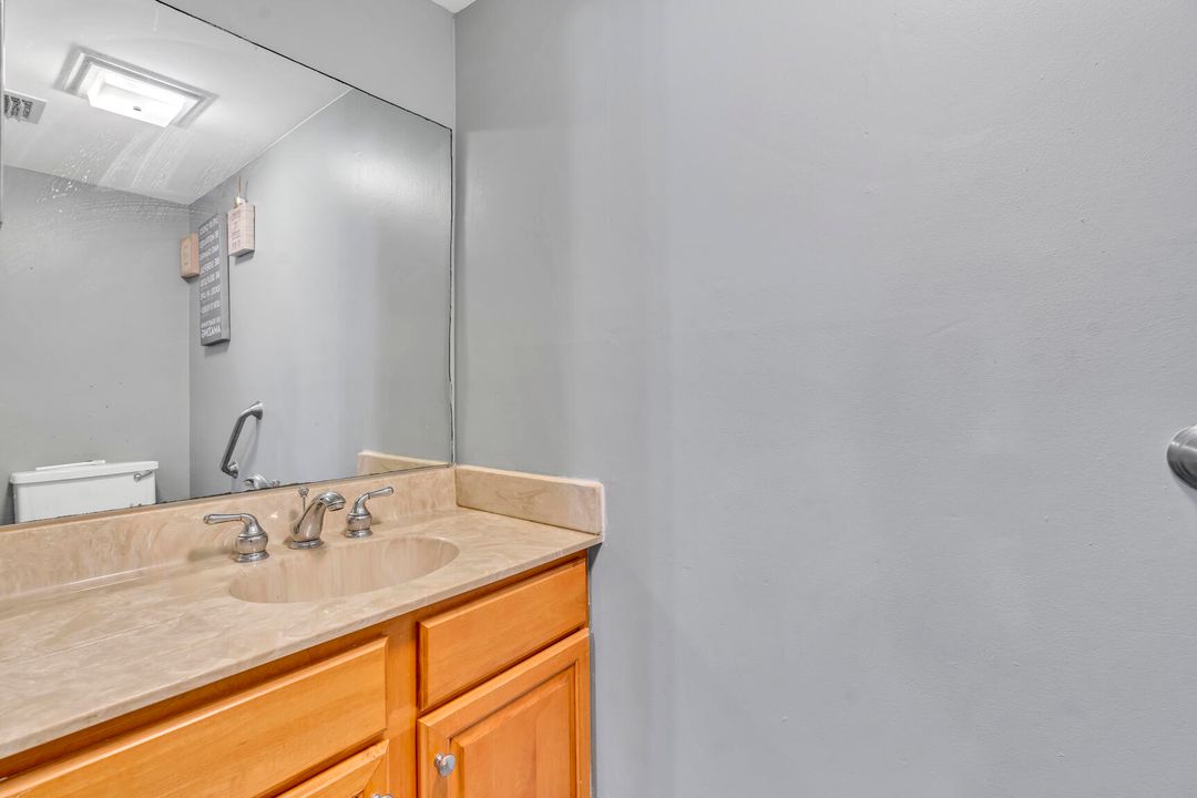 En Venta: $265,000 (2 camas, 1 baños, 1272 Pies cuadrados)