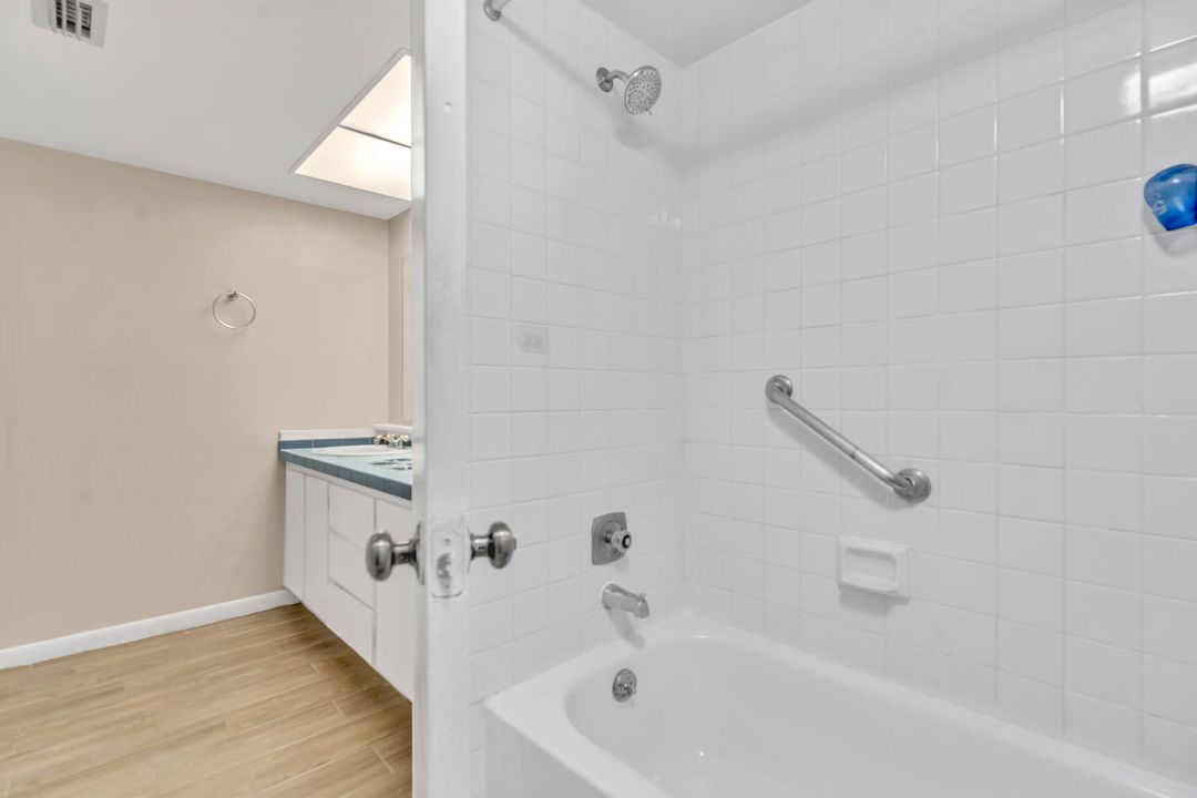 En Venta: $265,000 (2 camas, 1 baños, 1272 Pies cuadrados)