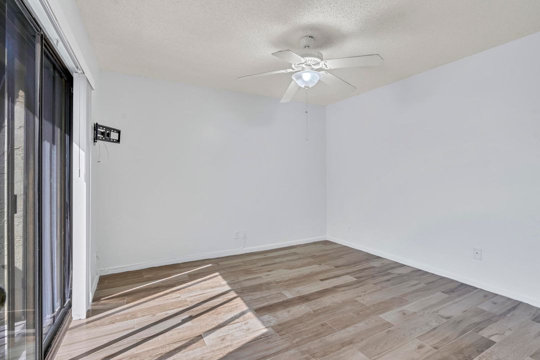 En Venta: $265,000 (2 camas, 1 baños, 1272 Pies cuadrados)