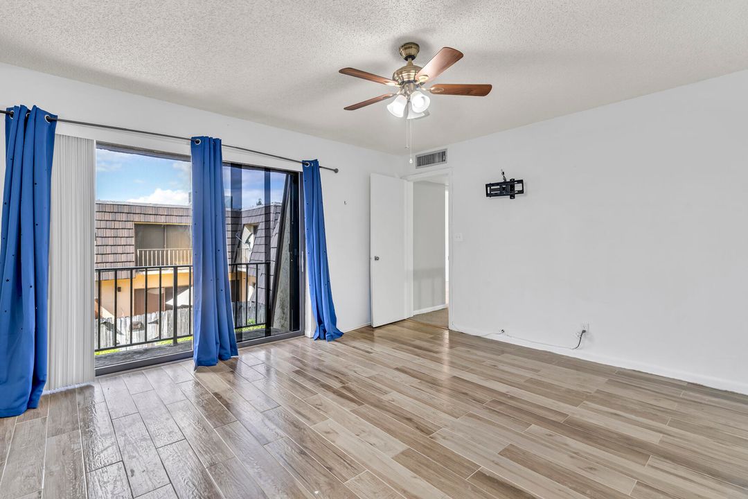 En Venta: $265,000 (2 camas, 1 baños, 1272 Pies cuadrados)