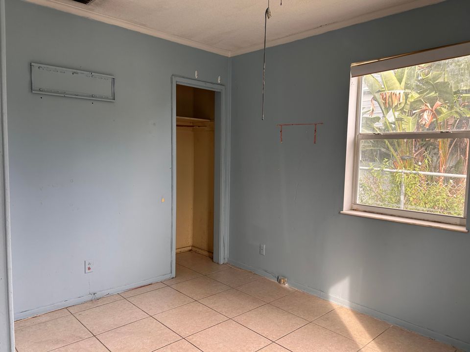 En Venta: $199,260 (3 camas, 1 baños, 933 Pies cuadrados)