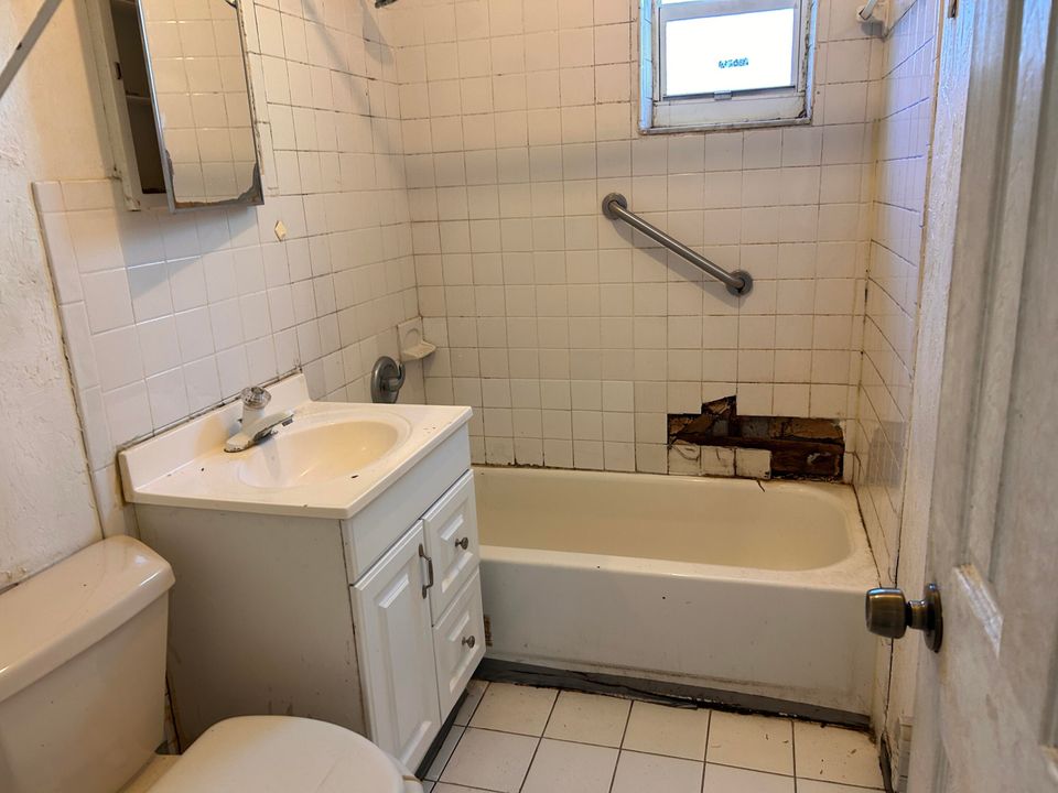 En Venta: $199,260 (3 camas, 1 baños, 933 Pies cuadrados)