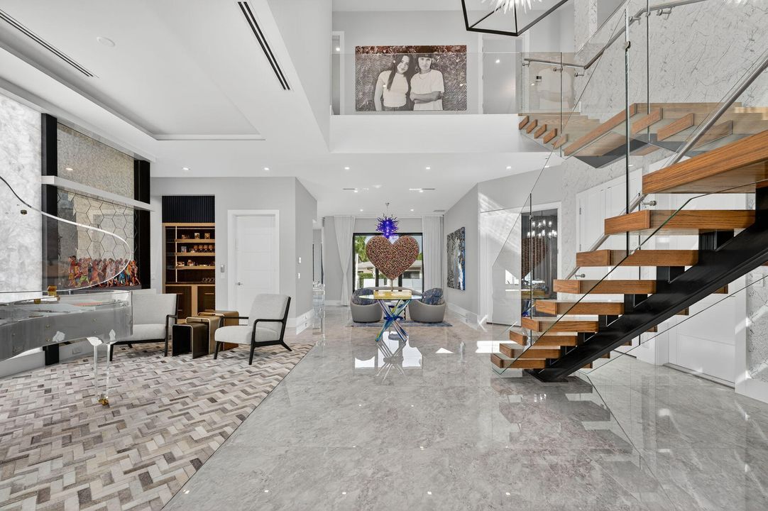 En Venta: $5,395,000 (5 camas, 5 baños, 5012 Pies cuadrados)