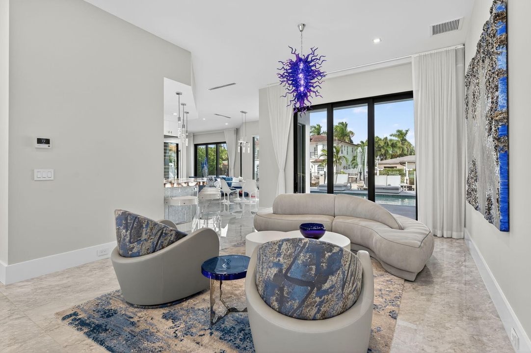 En Venta: $5,395,000 (5 camas, 5 baños, 5012 Pies cuadrados)