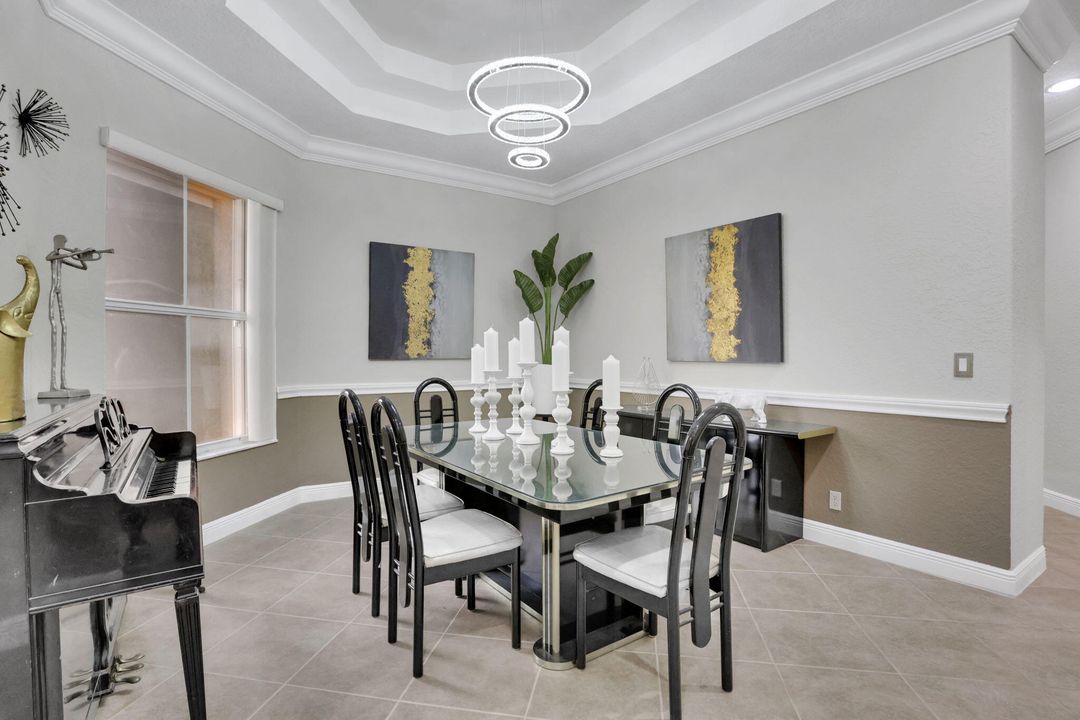 Activo con contrato: $950,000 (4 camas, 3 baños, 2846 Pies cuadrados)