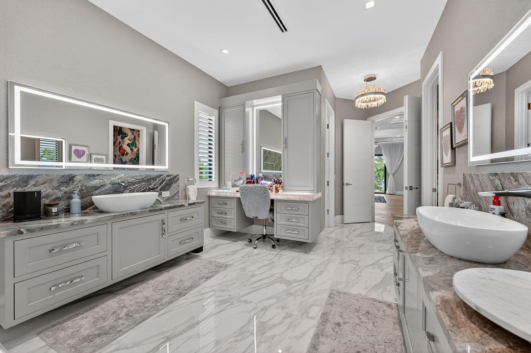 En Venta: $5,395,000 (5 camas, 5 baños, 5012 Pies cuadrados)