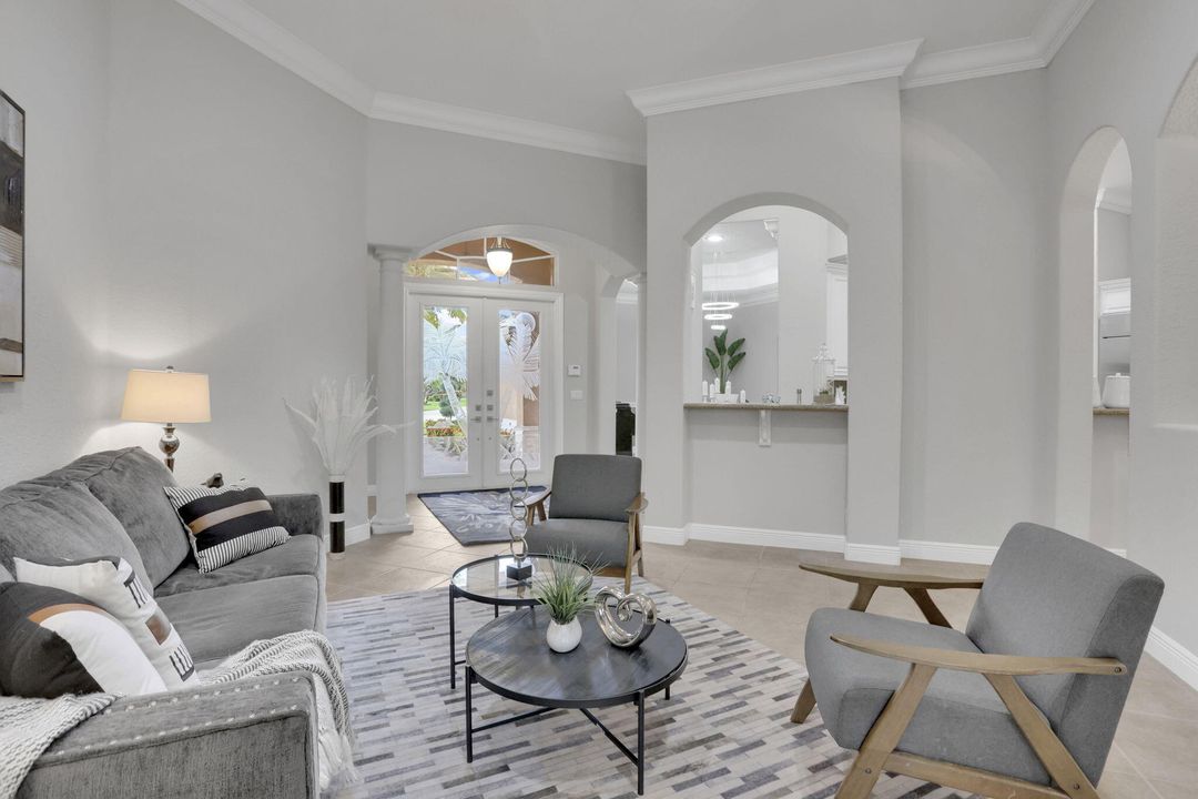 Activo con contrato: $950,000 (4 camas, 3 baños, 2846 Pies cuadrados)