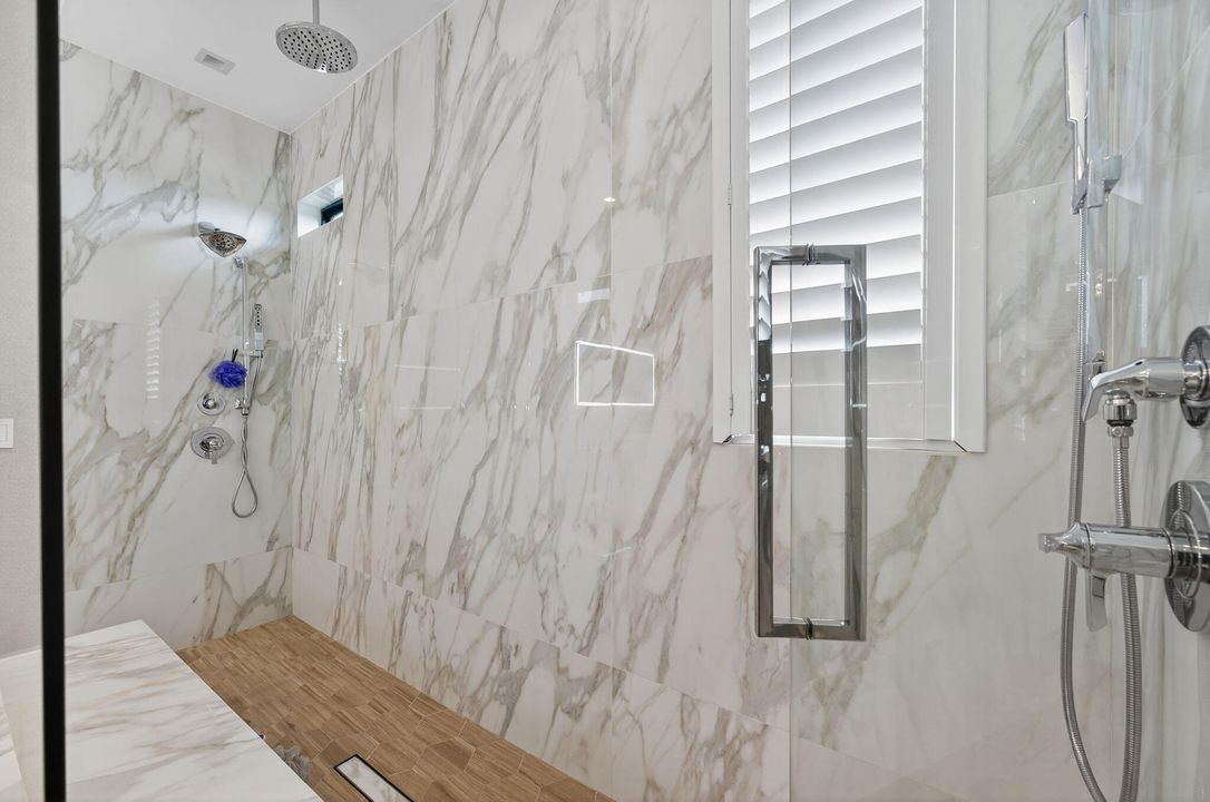 En Venta: $5,395,000 (5 camas, 5 baños, 5012 Pies cuadrados)