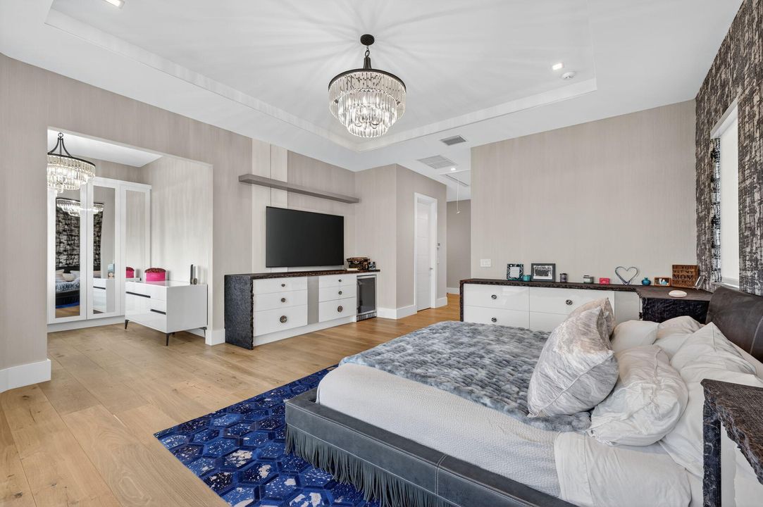 En Venta: $5,395,000 (5 camas, 5 baños, 5012 Pies cuadrados)