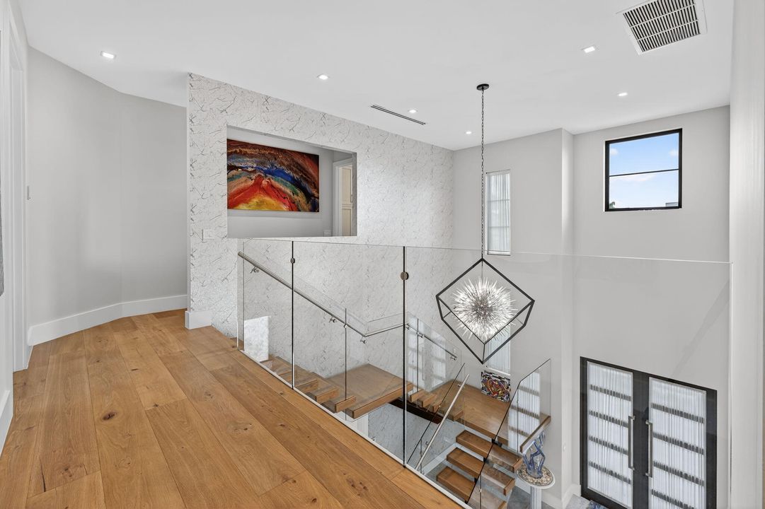 En Venta: $5,395,000 (5 camas, 5 baños, 5012 Pies cuadrados)