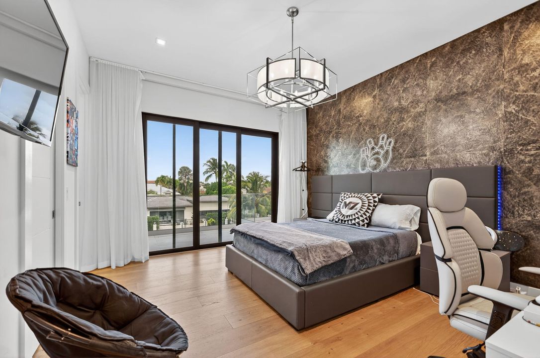 En Venta: $5,395,000 (5 camas, 5 baños, 5012 Pies cuadrados)