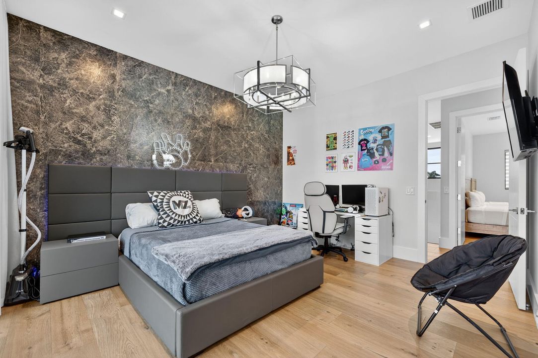 En Venta: $5,395,000 (5 camas, 5 baños, 5012 Pies cuadrados)